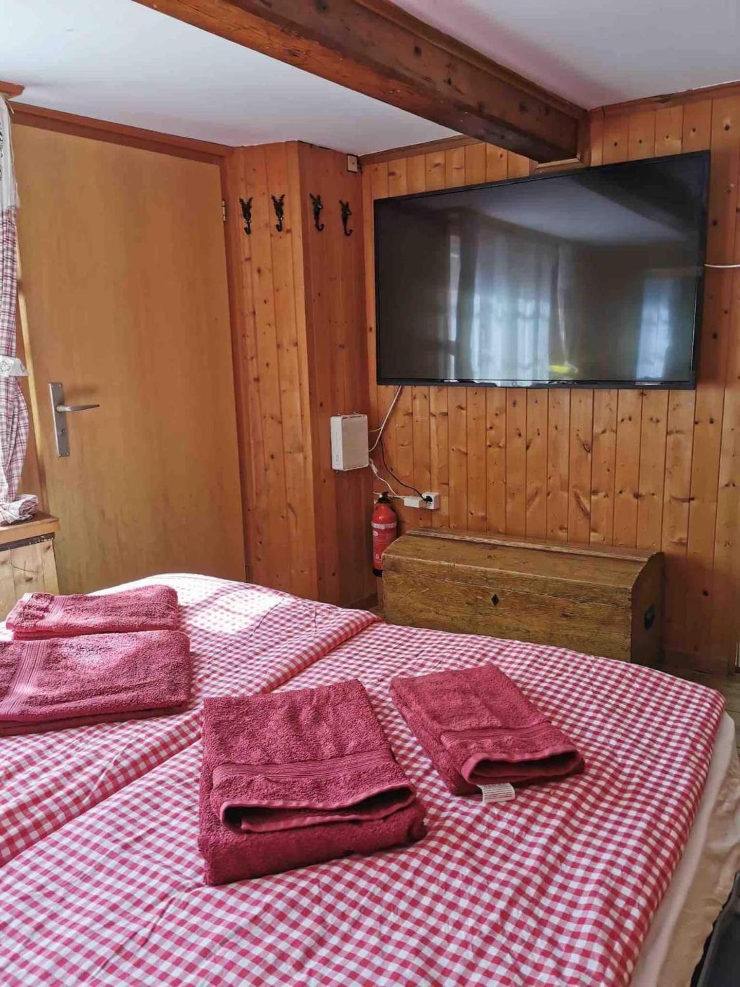 Studio In Alps By Apartments Capricorn Gsteigwiler Exteriér fotografie